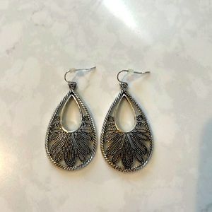 Premier designs earrings